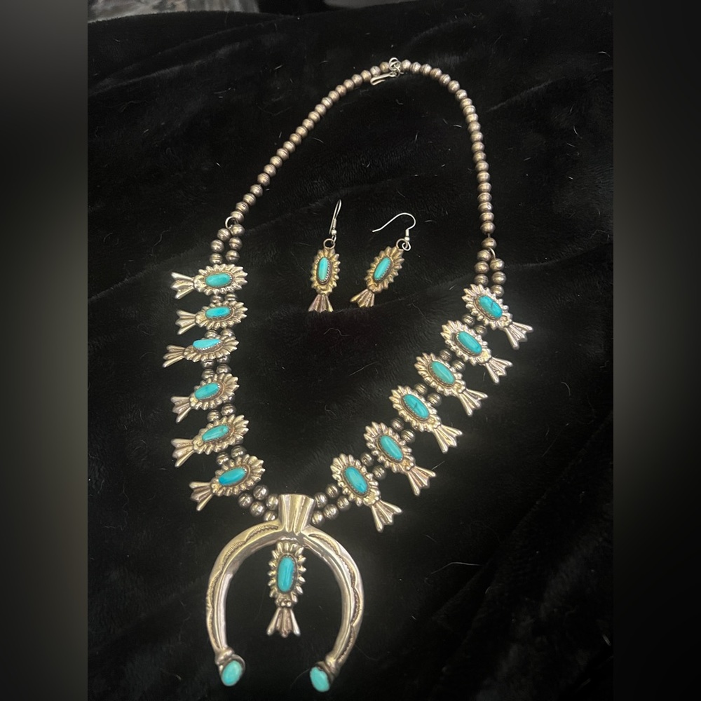 AMAZING Vintage Native American Squash blossom necklace and earrings